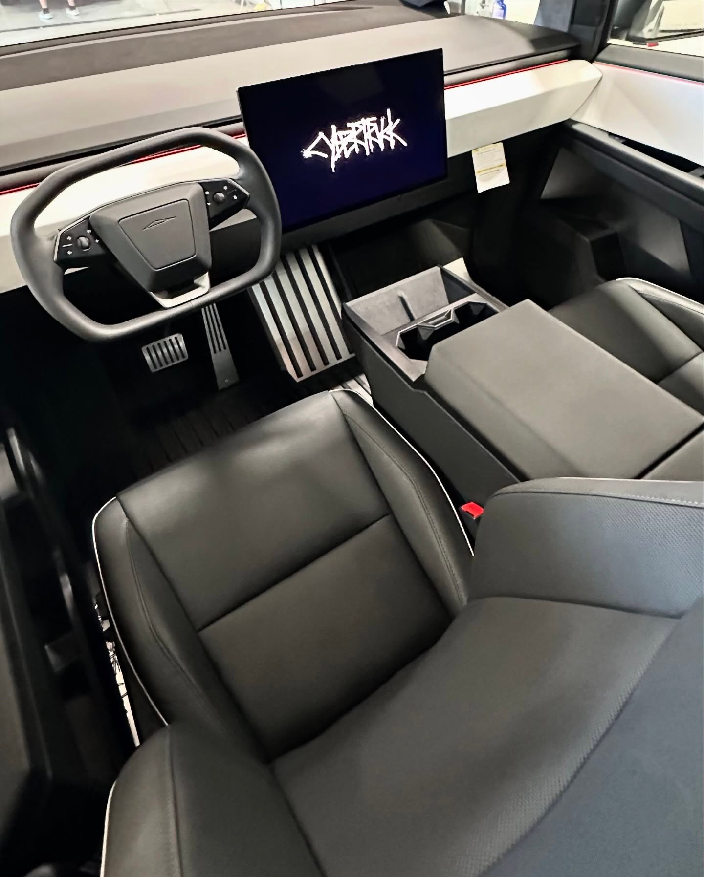 Cream Auto Care detailing